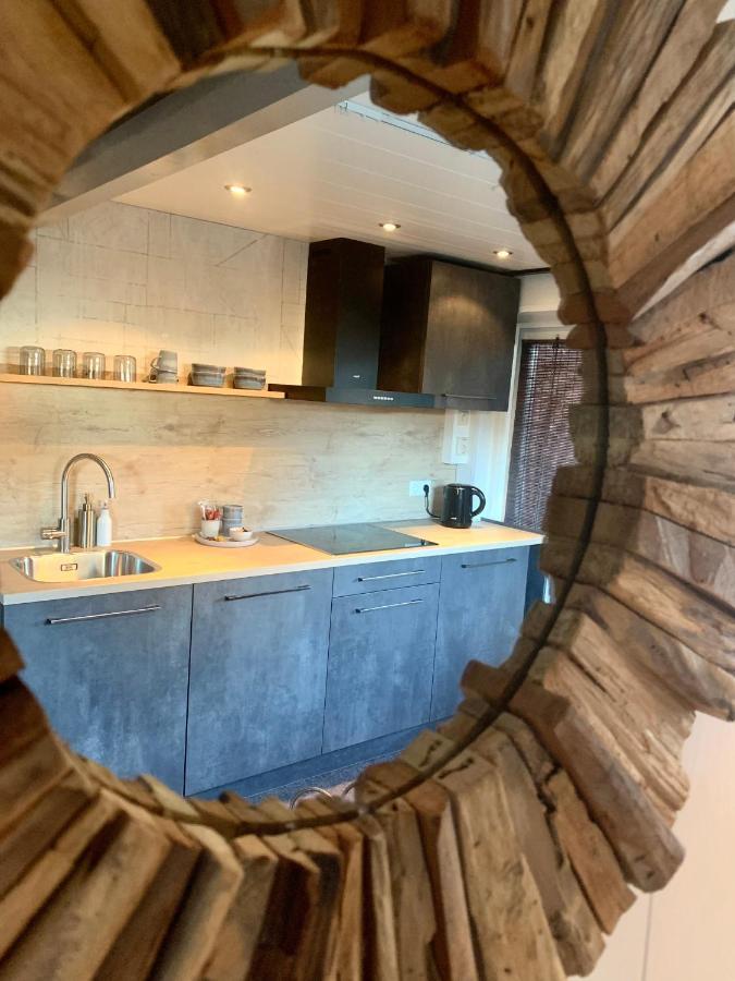 Het Atelier, Sfeervolle B&B Compleet Appartement In Hartje Staphorst Екстериор снимка