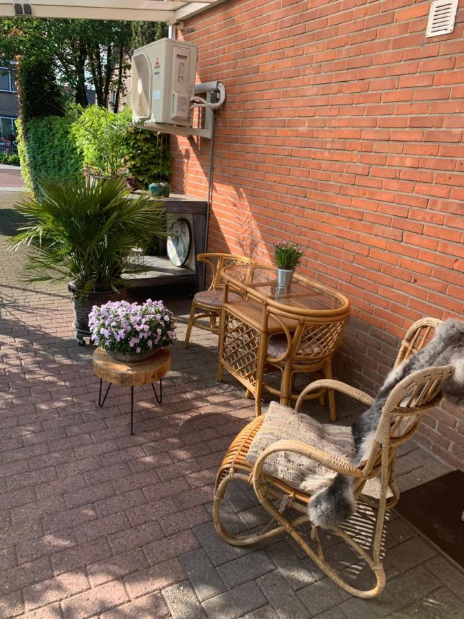 Het Atelier, Sfeervolle B&B Compleet Appartement In Hartje Staphorst Екстериор снимка